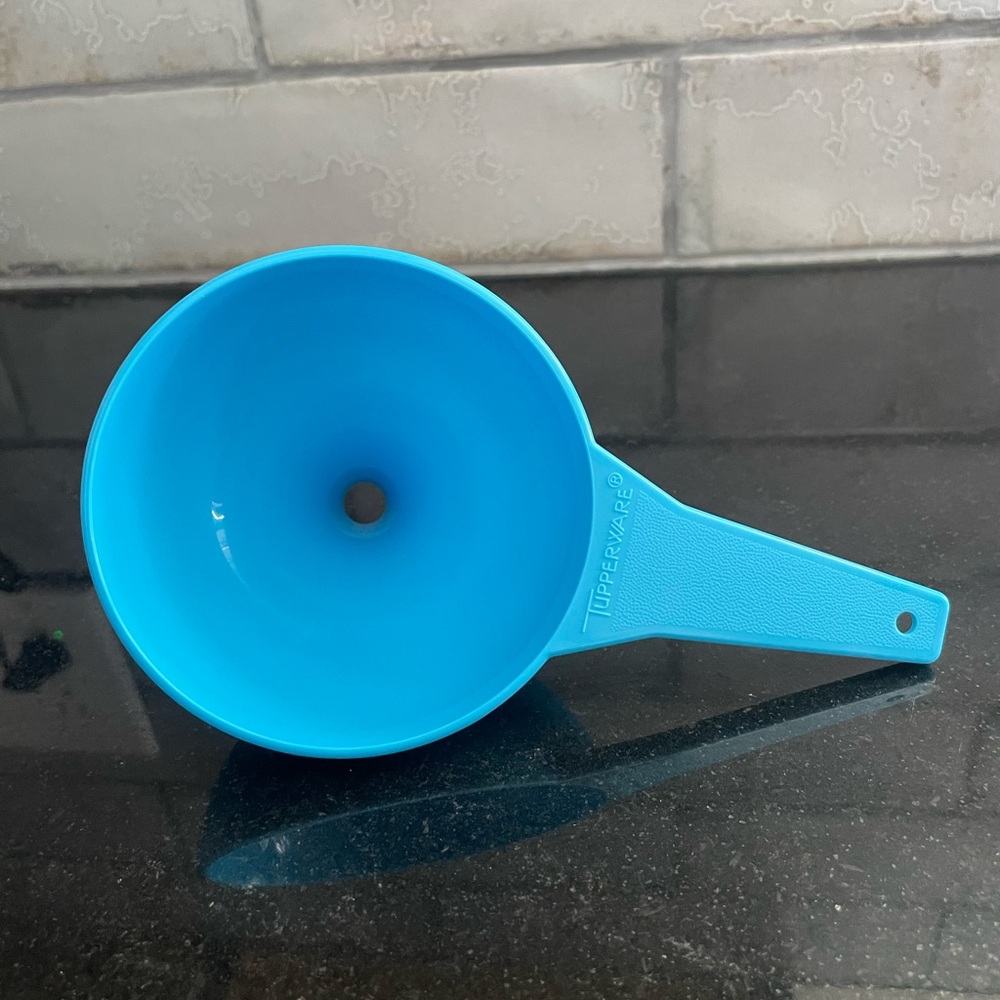 Tupperware Blue Funnel